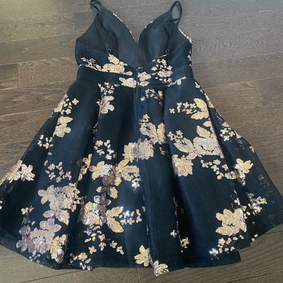 Fashion Nova rose gold sequin formal dress - Picture 2 of 3